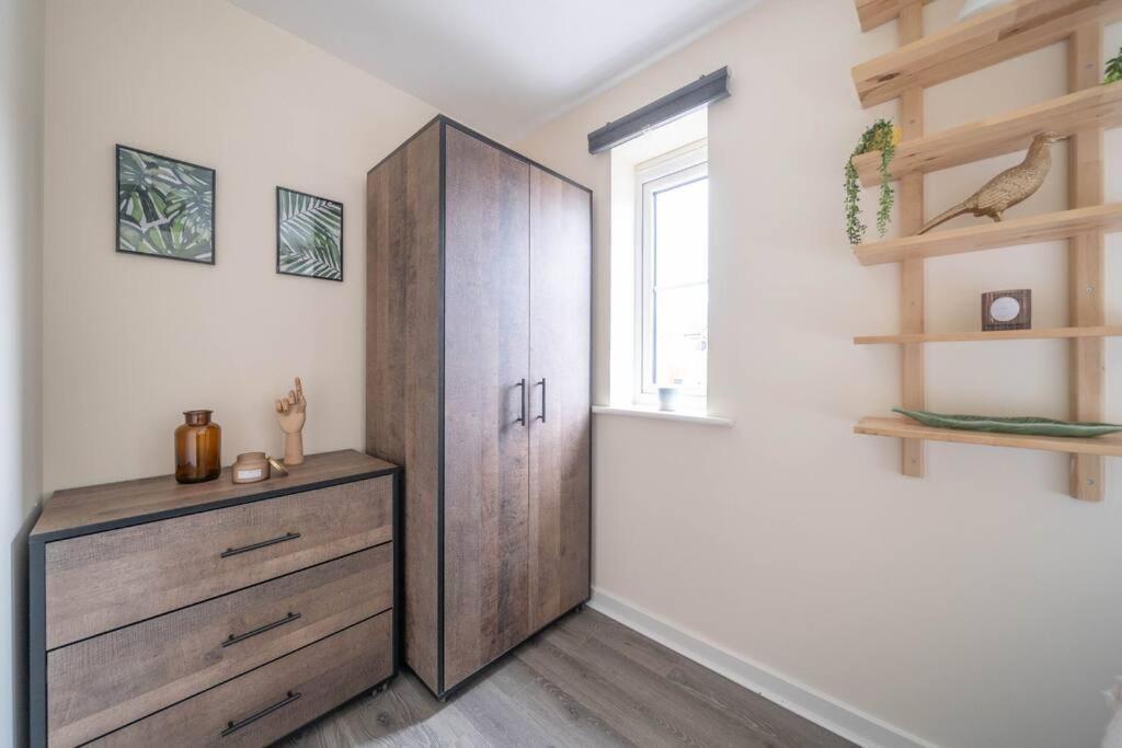 Good For Company Let 2-Bed In Coventry 2X Parking Apartment Ngoại thất bức ảnh